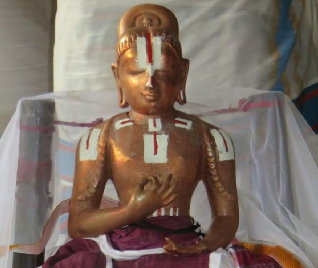 Kanchi Sri Devarajaswami Temple Irappathu Iyarpa Satrumuraia 2015-25