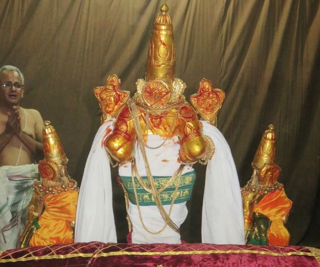Kanchi Sri Devarajaswami Temple Irappathu Iyarpa Satrumuraia 2015-34
