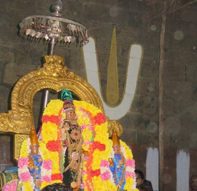 Kanchi Sri Devarajaswami Temple Irappathu Utsavam Day 5 2014-32