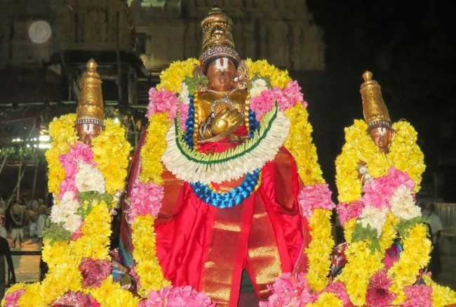 Kanchi Sri Devarajaswami Temple Irappatu utsavam day 6 2014-09