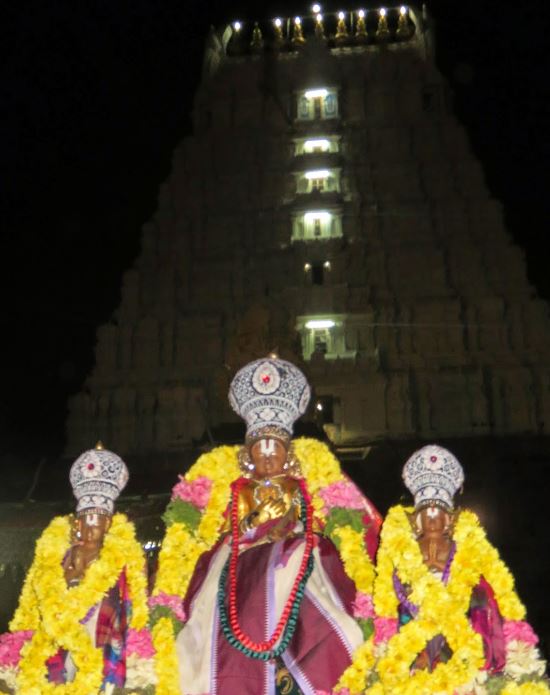 Kanchi Sri Devarajaswami Temple Irrappathu Utsavam day 3 2014-37
