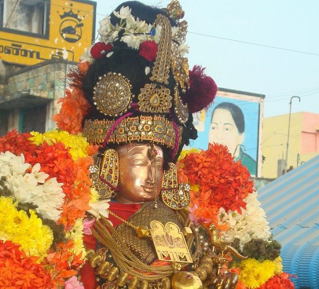 Kanchi Sri Devarajaswami Temple Sri ANdal Neerattu Utsavam day 4  2014-17