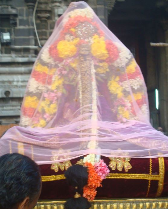 Kanchi Sri Devarajaswami Temple Sri Andal Neerattu Utsavam day 1 2014-11