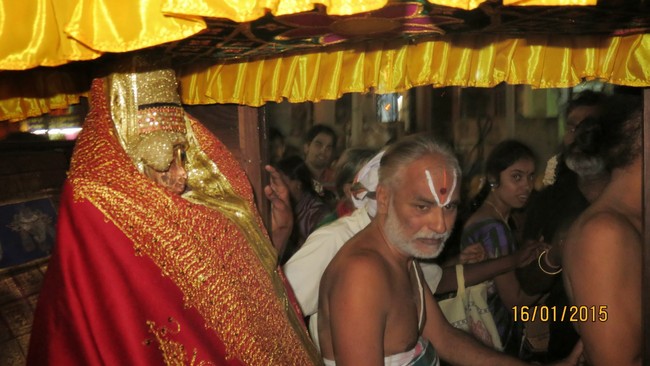 Kanchi Sri Devarajaswami Temple Sri Devaperumal Pazhayaseevaram Purappadu 2015-09