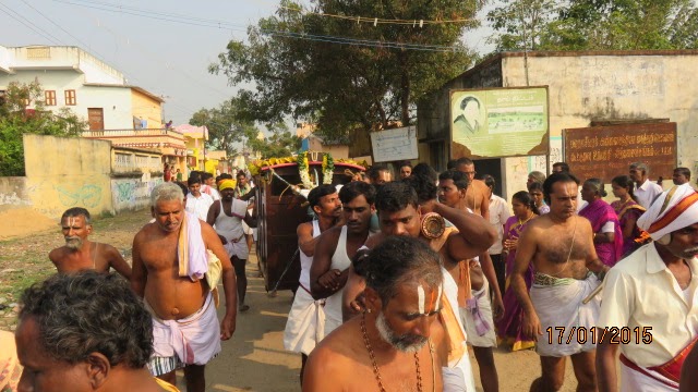 Kanchi Sri Devarajaswami Temple Sri Devaperumal Pazhayaseevaram Purappadu day 2015-06