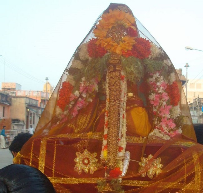 Kanchi Sri Devarajaswami TempleSri Andal Neerattu Utsavam day 6  2014-06