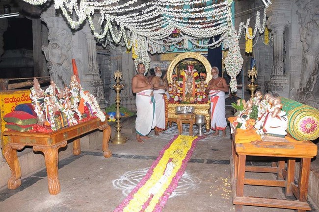 Lower Ahobilam Sri Prahaladavardan Temple Nammazhwar Thiruvadi Thozhal25