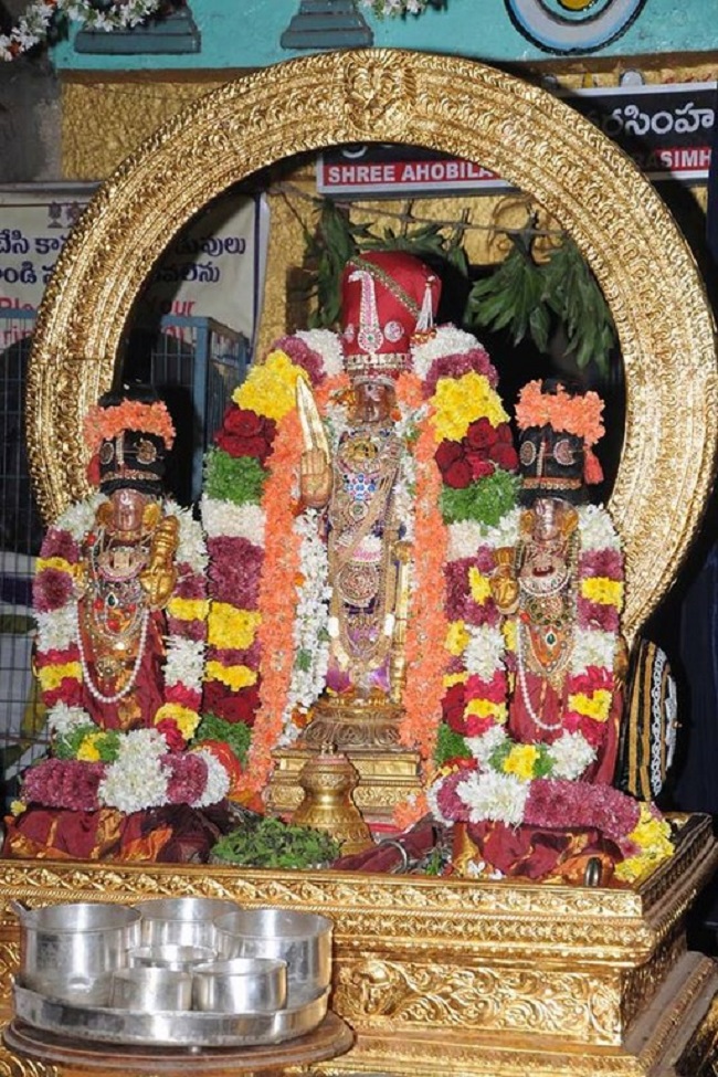 Lower Ahobilam Sri Prahaladavardan Temple Nammazhwar Thiruvadi Thozhal29