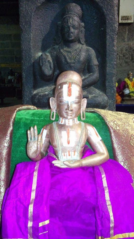 Mylapore Sri Adhikesava Perumal Temple Swami Nammazhwar THiruvadi Thozhal 2015-08