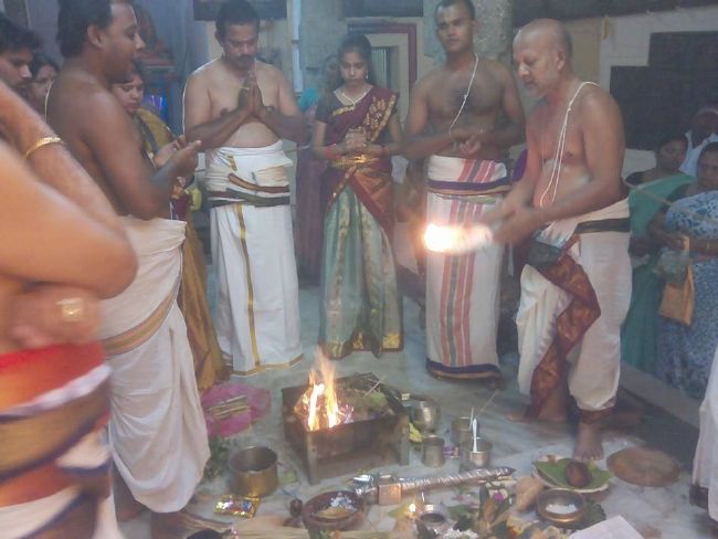 Salem Sri Varadaraja Perumal Temple Thanga Garuda Vahanam Samarpanai 2015-12