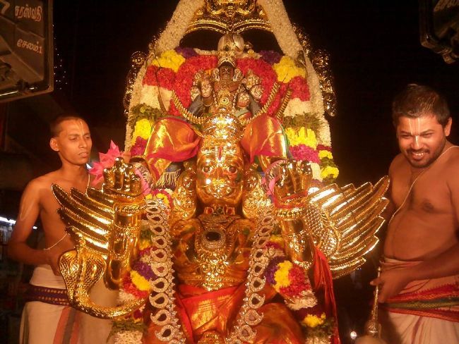 Salem Sri Varadaraja Perumal Temple Thanga Garuda Vahanam Samarpanai 2015-14