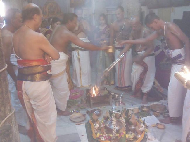Salem Sri Varadaraja Perumal Temple Thanga Garuda Vahanam Samarpanai 2015-25