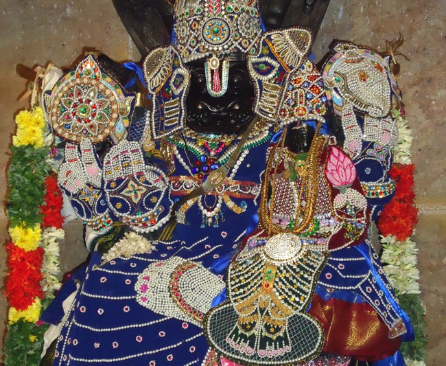 Srirangam  Ahobila Mutt Sri Lakshmi Narasimha Sannadhi  Muthangi Sevai-2014-02