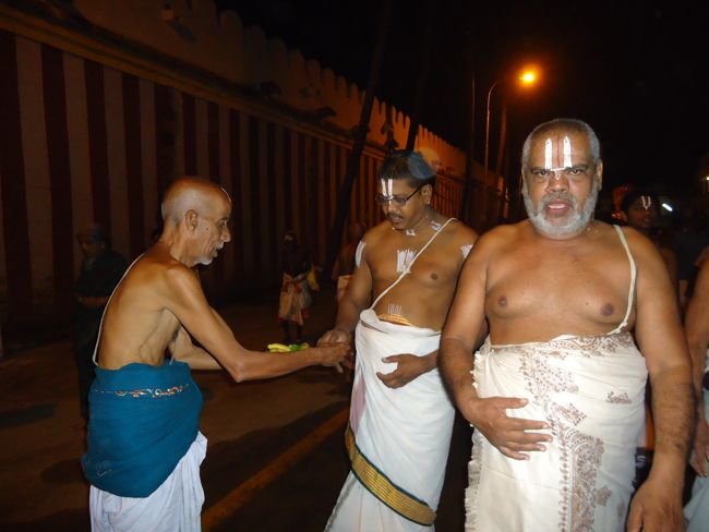 Srirangam Boopathi Thirunal Sri Namperumal Sesha vahana Purappadu2015-08
