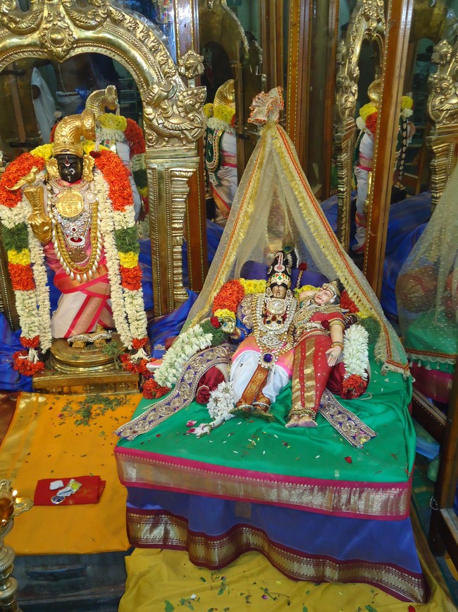 Srirangam Kannadi Arai Andal Sannadhi Margazhi day 19  2014-09