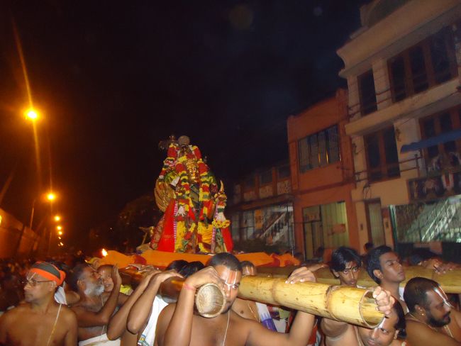 Srirangam Namperumal Boopathi Thirunal Garuda Sevai Purappadu  2015-32
