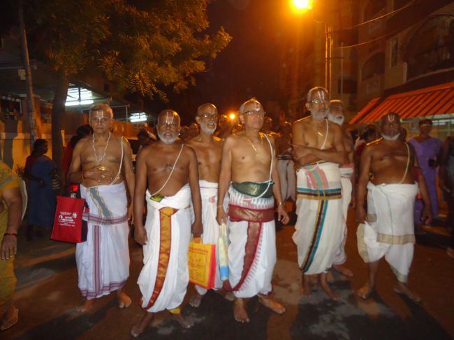 Srirangam Namperumal Boopathi Thirunal Garuda Sevai Purappadu  2015-40