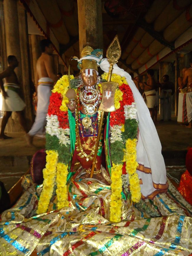 Srirangam Namperumal Muthangi Sevai on Kanu Utsavam -2015-28