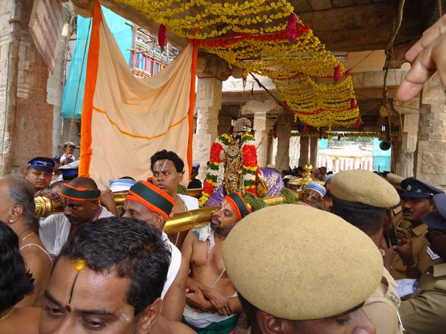 Srirangam Ranganathaswami Temple Irrappathu UTsavam day 2 2014-04