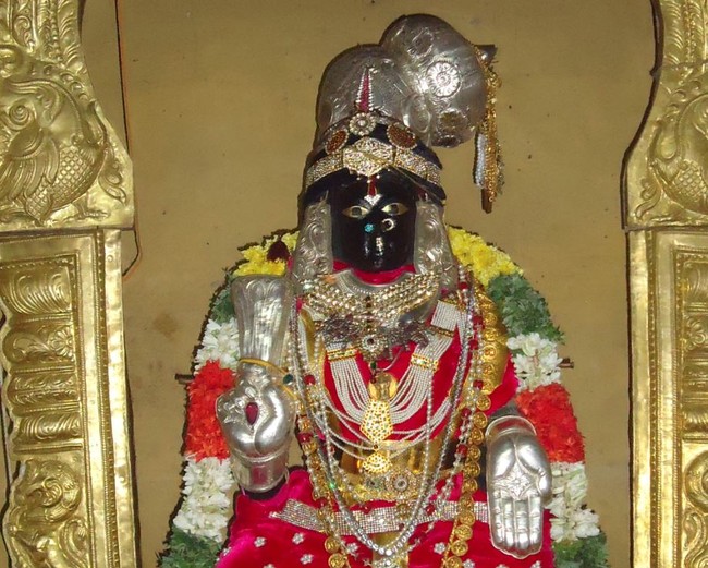Srirangam Veli ANdal Sannadhi Muthangi Sevai 2014-4