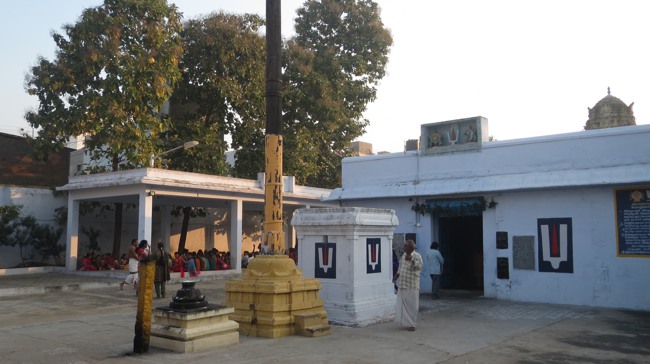 THiruvelukkai Azhagiya Singaperumal Temple Bhogi Utsavam -2014-08