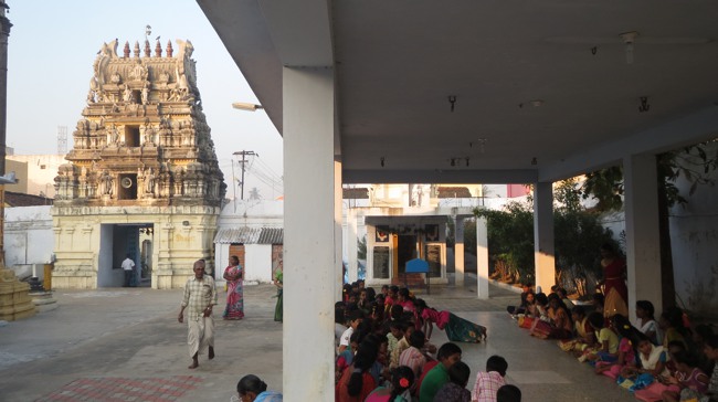 THiruvelukkai Azhagiya Singaperumal Temple Bhogi Utsavam -2014-09