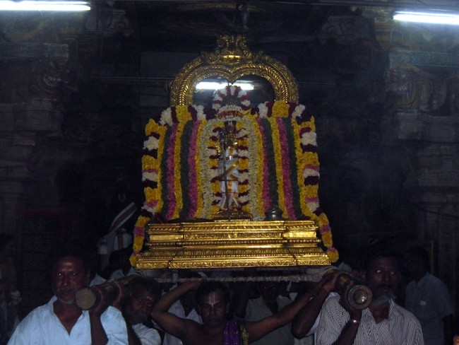 Thirukannamangai Sri Bhakthavatsala Perumal Mattayadi utsavam   2015-1