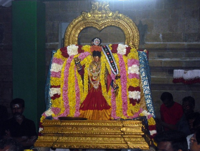 Thirukannamangai Sri Bhakthavatsala Perumal temple Pagal pathu Mohini alankaram-2014-10