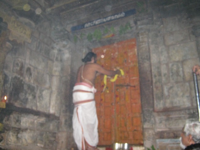 Thirukudanthai Sri Aravamudhan Sannadhi Uttarayana Vasal Thirappu-2015-13