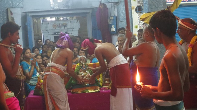 Thiruvelukkai Sri Azhagiyasinga perumal temple Nammazhwar Moksham 2015-13