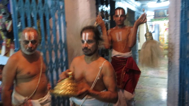 Thiruvelukkai Sri Azhagiyasinga perumal temple Nammazhwar Moksham 2015-32