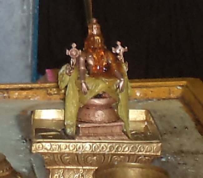 Thiruvelukkai Sri Narasimhar Thirumanjanam on THai Ammavasai  2015-09