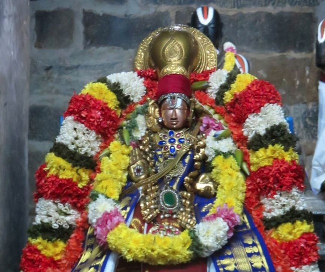 kanchi Devarajaswami Temple Irappathu UTsavam Namamzhwar Thiruvadi thozhal 2015-02