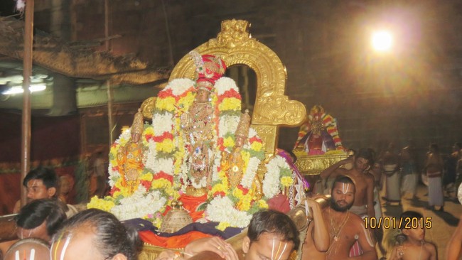 kanchi Devarajaswami Temple Irappathu UTsavam Namamzhwar Thiruvadi thozhal 2015-11