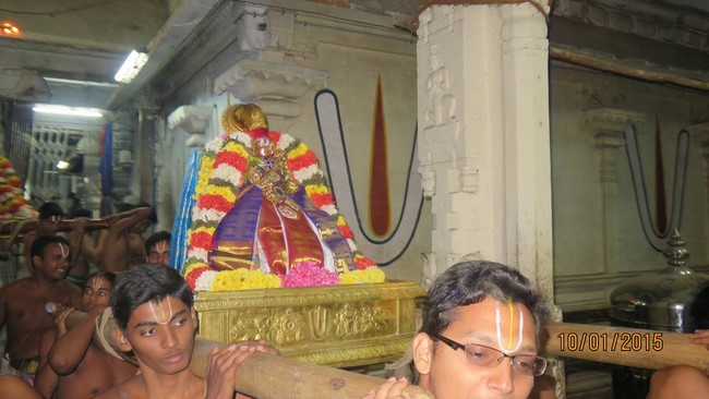kanchi Devarajaswami Temple Irappathu UTsavam Namamzhwar Thiruvadi thozhal 2015-27