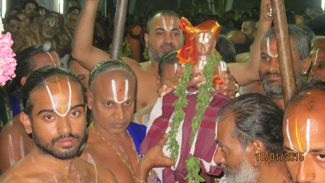 kanchi Devarajaswami Temple Irappathu UTsavam Namamzhwar Thiruvadi thozhal 2015-47