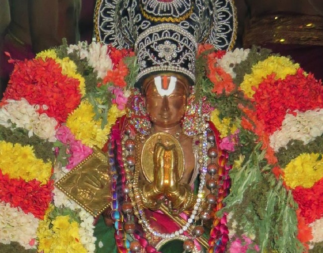 kanchi Devarajaswami Temple Irappathu UTsavam Namamzhwar Thiruvadi thozhal 2015-67