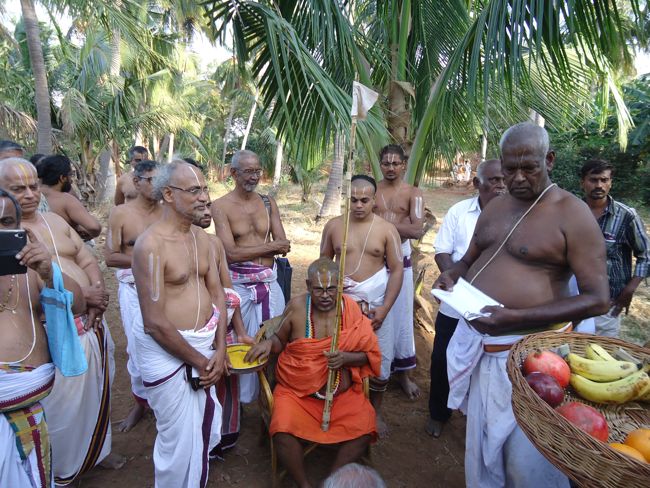7th feb 15 - srimath azhagiyasingar nithya arathanam and visited to madurai ayathampatti (118)