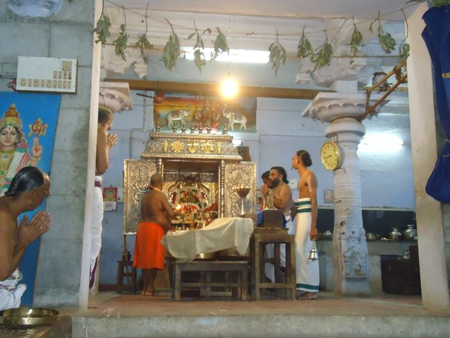 7th feb 15 - srimath azhagiyasingar nithya arathanam and visited to madurai ayathampatti (24)