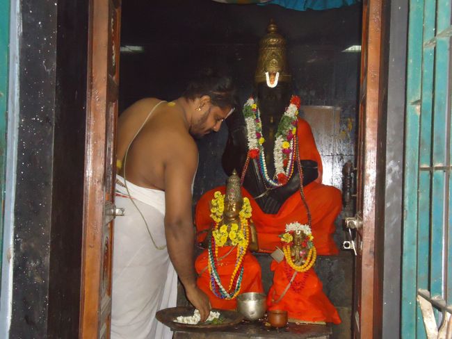 7th feb 15 - srimath azhagiyasingar nithya arathanam and visited to madurai ayathampatti (38)