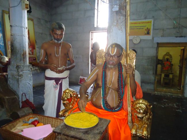 7th feb 15 - srimath azhagiyasingar nithya arathanam and visited to madurai ayathampatti (54)
