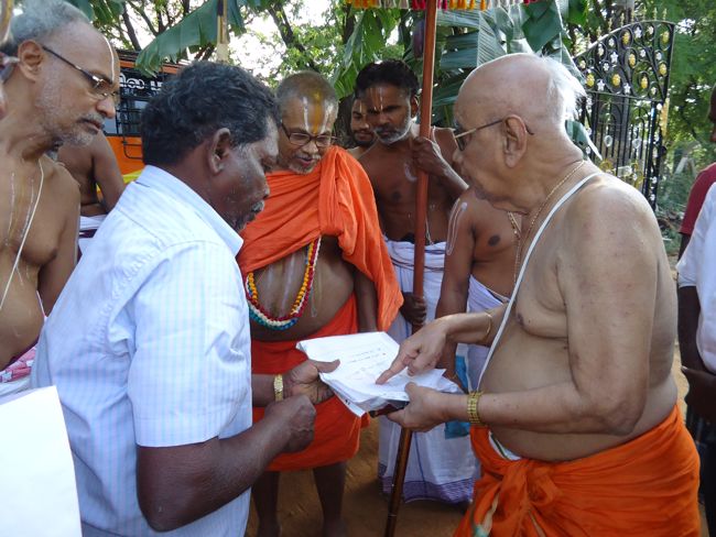 7th feb 15 - srimath azhagiyasingar nithya arathanam and visited to madurai ayathampatti (65)