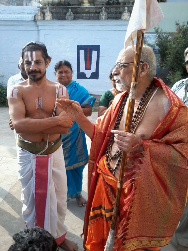H.H Sri Appan  Parakala Ramanuja Embar Jeeyar Mangalasasanam At Thiruvelukkai 2015-02
