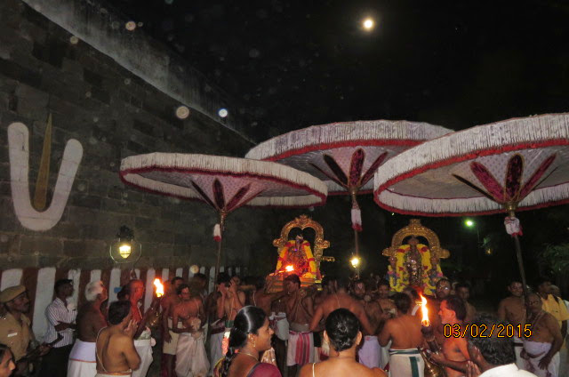 Kanchi Sri Devaperumal Ananthasaras Theppotsavam Day 1 2015-48