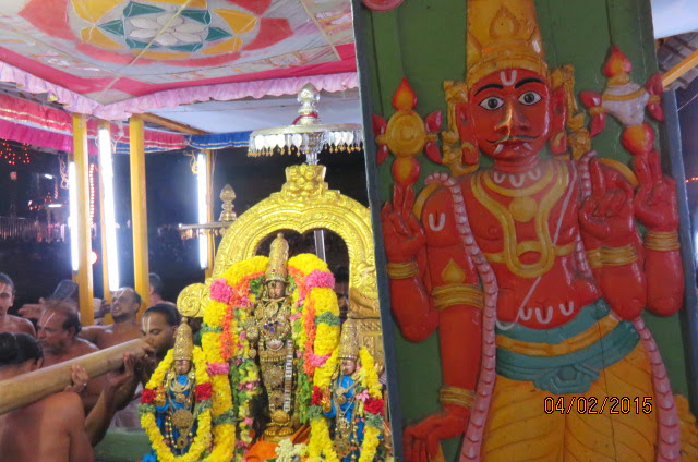 Kanchi Sri Devarajaswami Temple Ananathasaras Theppam Day 2  2015-14