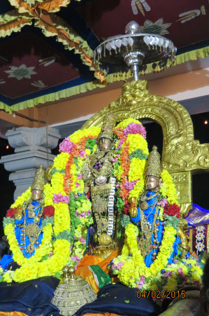 Kanchi Sri Devarajaswami Temple Ananathasaras Theppam Day 2  2015-30
