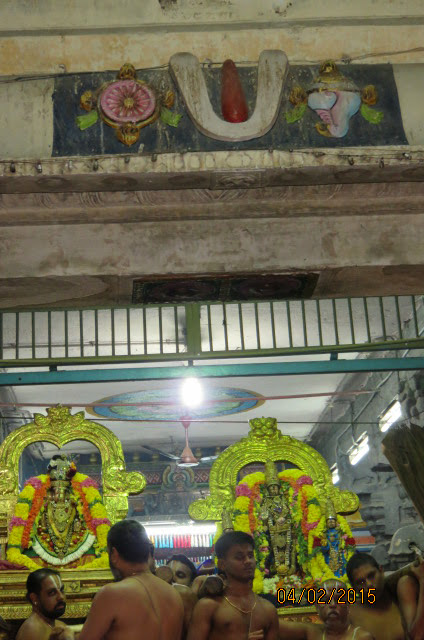 Kanchi Sri Devarajaswami Temple Ananathasaras Theppam Day 2  2015-48