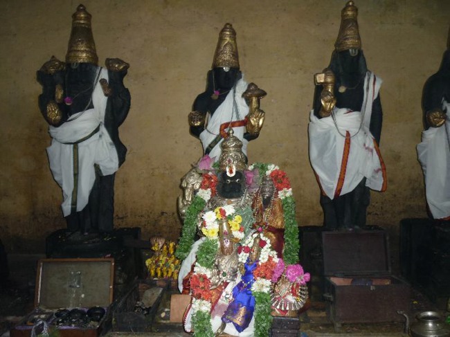 Monthly Purattadhi Tirumanjanam at the Brindavanam of 41st Srimadh Azhagiasingar-2015-0008
