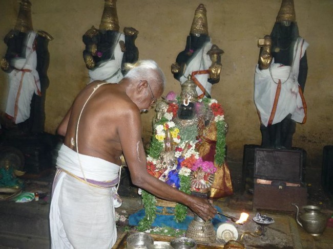 Monthly Purattadhi Tirumanjanam at the Brindavanam of 41st Srimadh Azhagiasingar-2015-0011