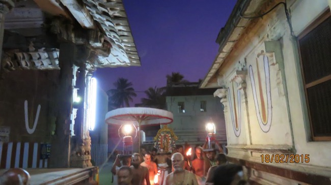 Monthly Purattadhi Tirumanjanam at the Brindavanam of Kanchi Sri Devaperumal Ammavasai Purappadu-2015-03